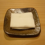 寿司つばさ - 指拭き