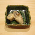 寿司つばさ - 牡蠣のオイル漬け