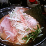 らーめん蓮 - 味噌らーめん+野菜+味玉（950円）