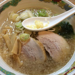 特麺コツ一丁ラーメン - ラーメン　麺少なめ 700円　ニンニクちょっと