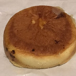 Boulangerie KURIMUGI - クリームチーズ160円（税込）