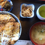 お食事処 飛鳥 - 料理写真:カツ丼710円