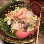 Mendokoro Oogi - シーフードサラダ（￥790内）