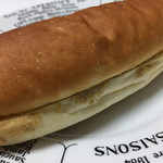 ヒヨシヤ - つけコッペ きな粉黒豆クリーム140円