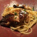 ドゥエリーニュ - きのこのスパゲッティ アーリオオーリオ