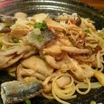 イタリア食堂amico - 秋刀魚と舞茸