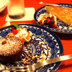 リトルプラム - フォンダンショコラ　＆　アーモンドチーズケーキ　350円