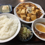 松ちゃんラーメン - 本日のサービス定食
      マーボー豆腐定食780→730円