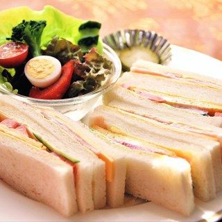 馬車道十番館_0