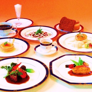 馬車道十番館 レストラン_1