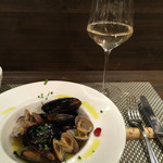 創作イタリアン Gemelli - アサリとムール貝の白ワイン蒸し
