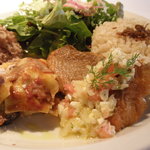 マザーエスタ - 鮭のムニエルとラザーニャ、キタアカリのサラダ
