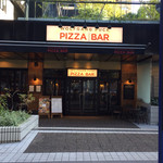 WOLFGANG PUCK PIZZA BAR - 