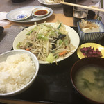 忠ちゃんラーメン - 肉野菜炒め定食