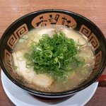 希望軒 - とんこつラーメン(734円)