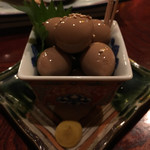 自家製 うずらのたまご たまり醤油漬け 400円。