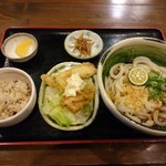 とよ香 - サービス定食（600）