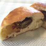 ミルクロール - いも栗ぱん 60円(税込)