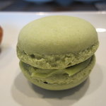 KOST - 抹茶のマカロン