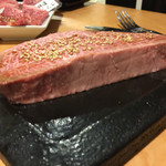 肉匠 迎賓館 - 極上厚切りミスジステーキ
            