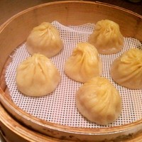 京鼎樓 HANARE店 - 「栗子小龍包」。11月末までのメニューです。
