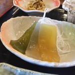神楽宿 - 中皿：三色刺身蒟蒻（酢味噌にて）