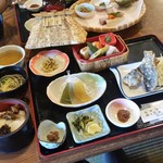 神楽宿 - 夜神楽の時にみなさんにふるまわれた料理といわれる蘇食物語