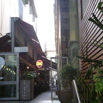 Ca de Vin - 裏側からも入れます