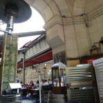 Ca de Vin - ポスタルレーン全体を使ったレストランです