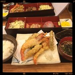 やまのや市場 - 天ぷら盛りのすごい定食850円