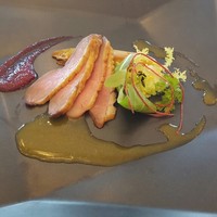 デュオ フルシェット - バルバリー鴨のスモークティエド