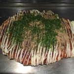 こて吉 - 山芋のお好み焼き、焼いてくれるのにかなり待ちました。f^_^