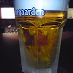 ヴォヤージュ - プレミアムモルツ　グラスはヒューガルデン