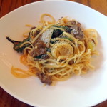 ラ･マンチーナ - 蝦夷鹿と下仁田ネギの生パスタ