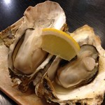 海鮮料理 吾作どん  - H.28.11.5.夜 焼カキ @300円税別