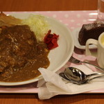 ひまわりポンポン - タンドリーチキンカレー　スープ、デザート付き（800円）