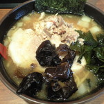 イレブンフーズ 源流 - 20161113　朝10時半チャーシュー麺1050円，麺普通，脂多め，味濃いめ