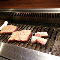 焼肉ダイニング MEGUMI 本店 - 
