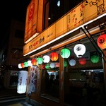 東京MEAT酒場 - 提灯が良い感じの外観