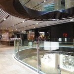 T2 - エンポーリアム 