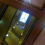 Madame Brussels - 時代物のエレベーター