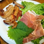 東京MEAT酒場 - 松阪豚と生ハムのサルティンボッカ