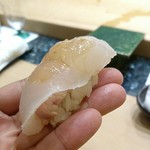 初音鮨 - 横須賀走水のカワハギに肝