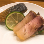 鮨 おくの - 鯖の温燻、鰤の冷燻