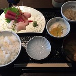 桃栗さんねん柿はちねん　 - 161004刺身定食850円