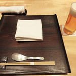 祇園 きだ - セッティングと生ビール