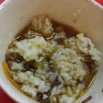つけ麺 魚雷 - 肉飯に中華そばスープをぶっかけてニボウマ茶漬け(2016/10)