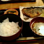 茶漬 鹿火矢 - 本日の焼き魚定食750円（縞ほっけ）