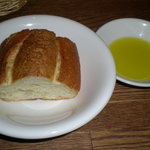 SHOGO - パンとオリーブオイル