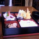 和風家　新風 - ランチの新風弁当です。1050円でした。